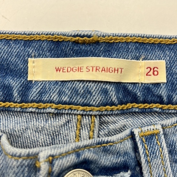 Levi's High Rise Light Blue Animal Print Jeans - Picture 9 of 16